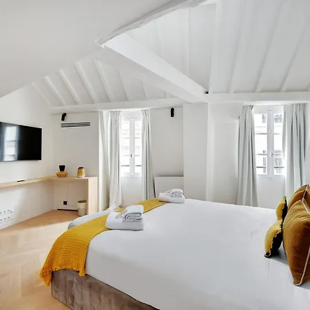 Pick A Flat's In Saint-germain-des-pres - Rue De Seine Appartement